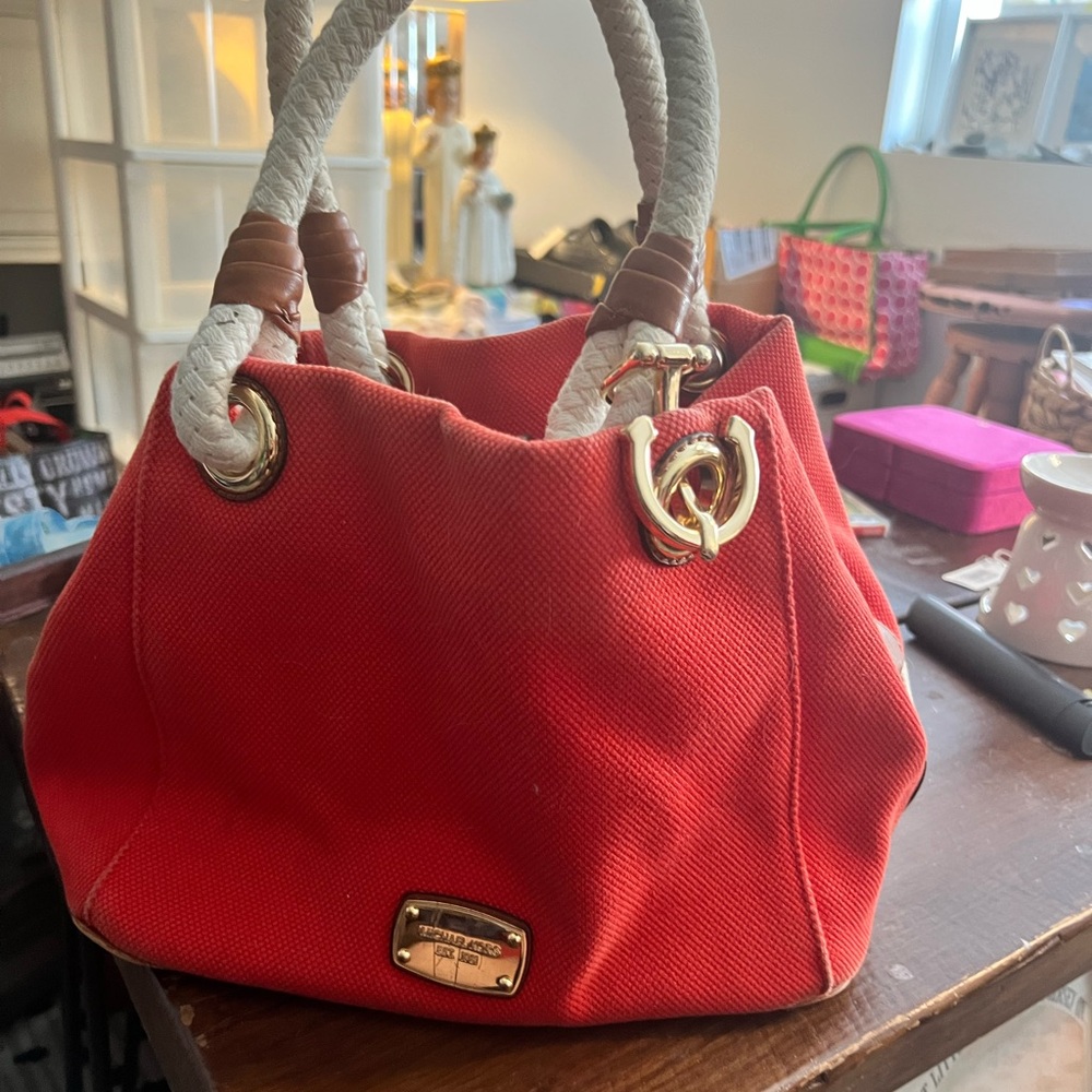 Michael Kors Red and White Shoulder Bag with Gold Accents